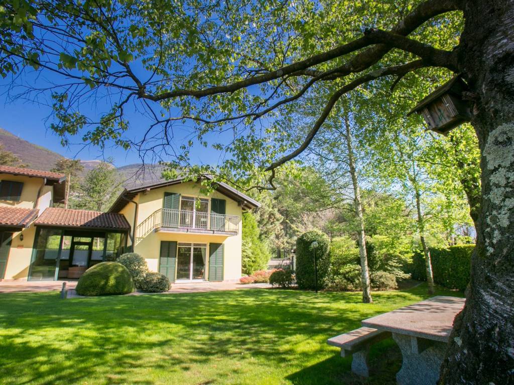 Villa a Colico in Via Luigi Sacco, 11 - Foto 5