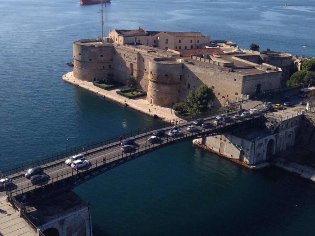 Appartamento a Taranto in Corso Due Mari, 18 - Foto 2