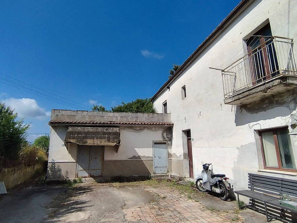 Rustico / casale a Benevento in Contrada Torre Alfieri - Foto 3