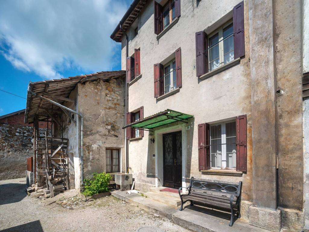 Casa indipendente a Belluno in VIA ARTURO DELL'ORO, 36 - Foto 2