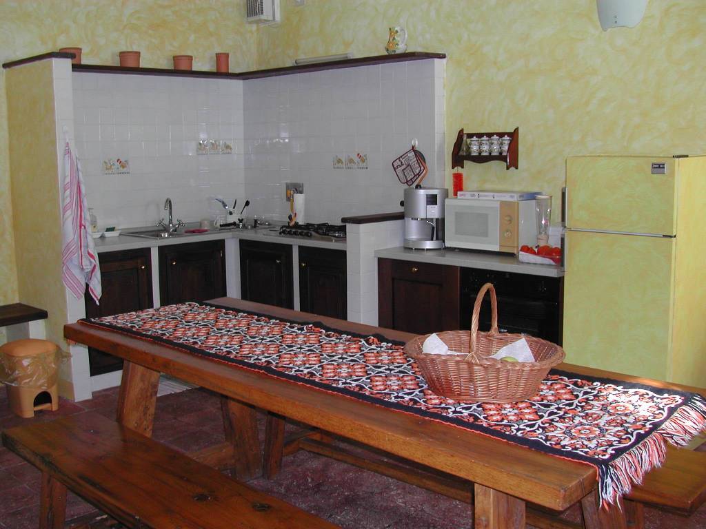 Casa indipendente a Rocca d'arazzo in Via Alessandro Manzoni - Foto 2