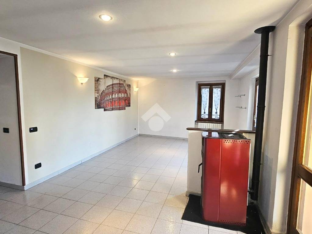 Appartamento a Induno olona in Via Francesco Negri, 20 - Foto 2