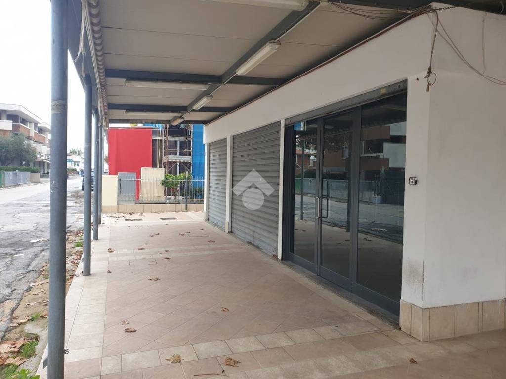 Immobile a Rimini in Viale delle Colonie, 8 - Foto 3