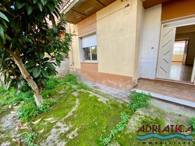Casa indipendente a Uras in Via Guglielmo Marconi - Foto 4