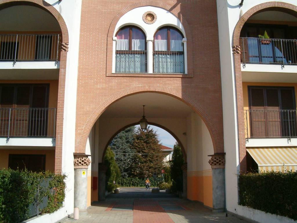 Attico / mansarda a Lonate pozzolo in Via Carpiano - Foto 3