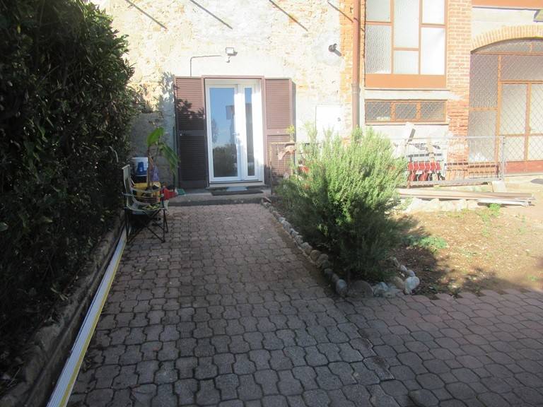 Villa a Missaglia in Via Ernesto Teodoro Moneta, 15 - Foto 2