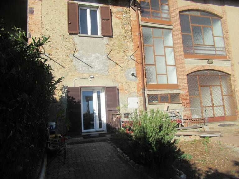 Villa a Missaglia in Via Ernesto Teodoro Moneta, 15 - Foto 3