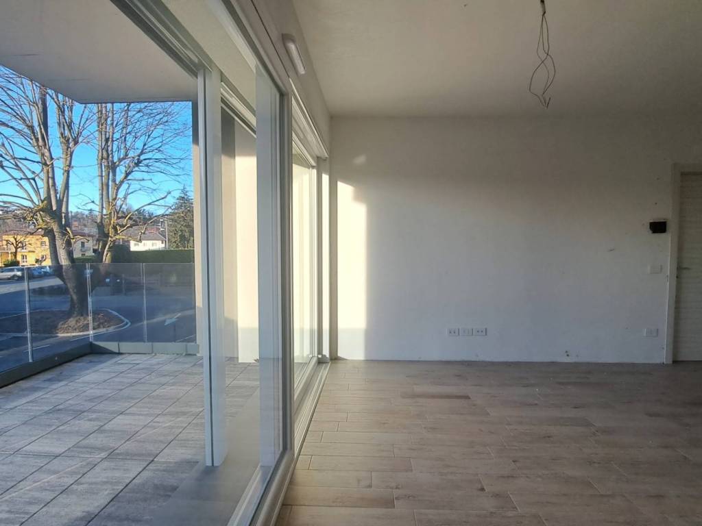 Appartamento a Montano lucino in Via Giacomo Puccini - Foto 5