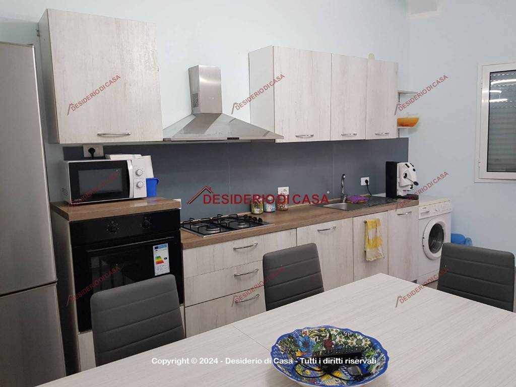Appartamento a Campofelice di roccella in Viale Himera - Foto 2