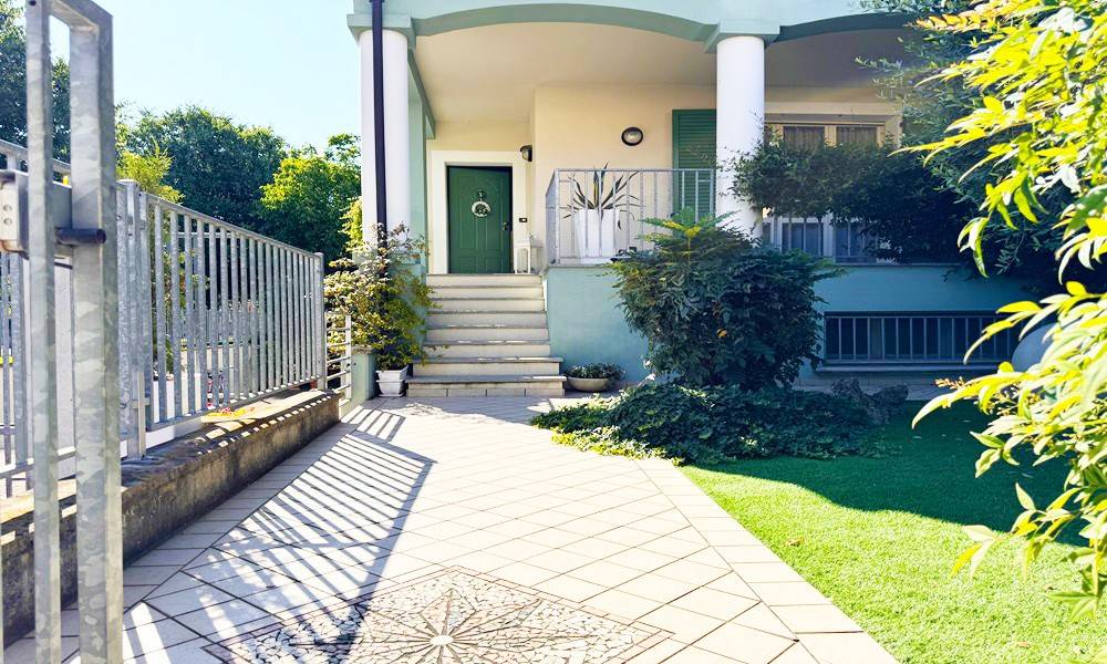 Villa a Alseno in Via Camillo Benso di Cavour, 469 - Foto 4