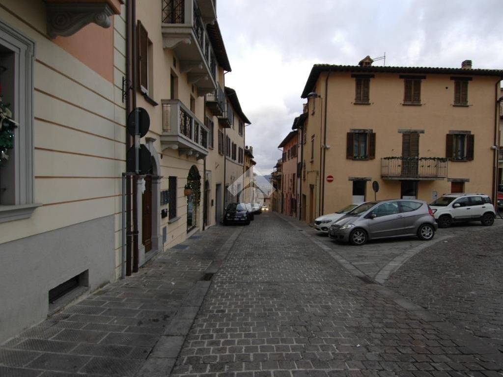 Appartamento a Gualdo tadino in CORSO PIAVE - Foto 2