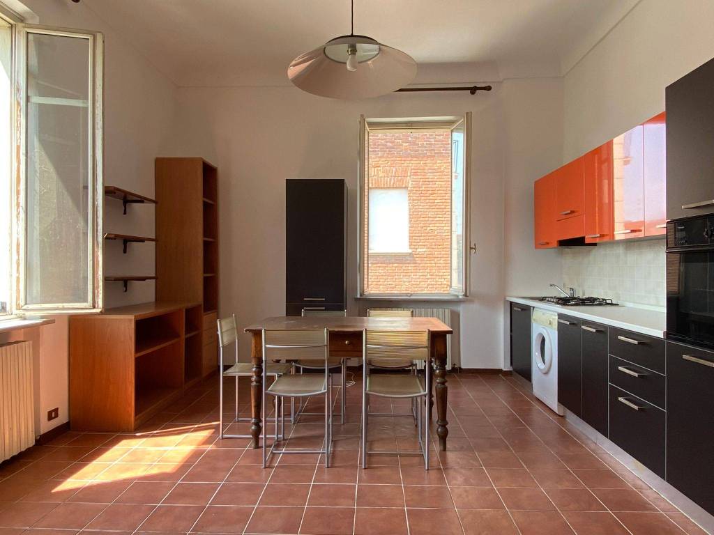 Palazzo / stabile a Casale monferrato in Viale Morozzo San Michele, 5 - Foto 2
