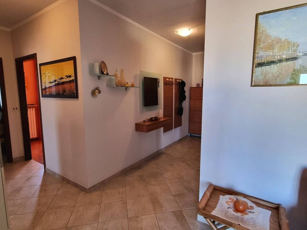 Appartamento a Gattinara in Via Vittorio Veneto - Foto 5