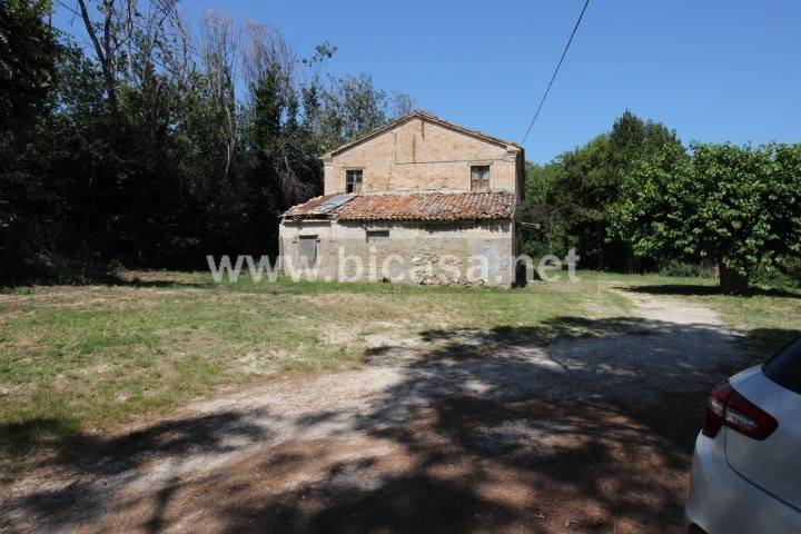 Rustico / casale a Pesaro in Strada dell'Altarello - Foto 2