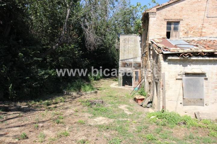 Rustico / casale a Pesaro in Strada dell'Altarello - Foto 3
