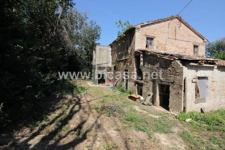 Rustico / casale a Pesaro in Strada dell'Altarello - Foto 4