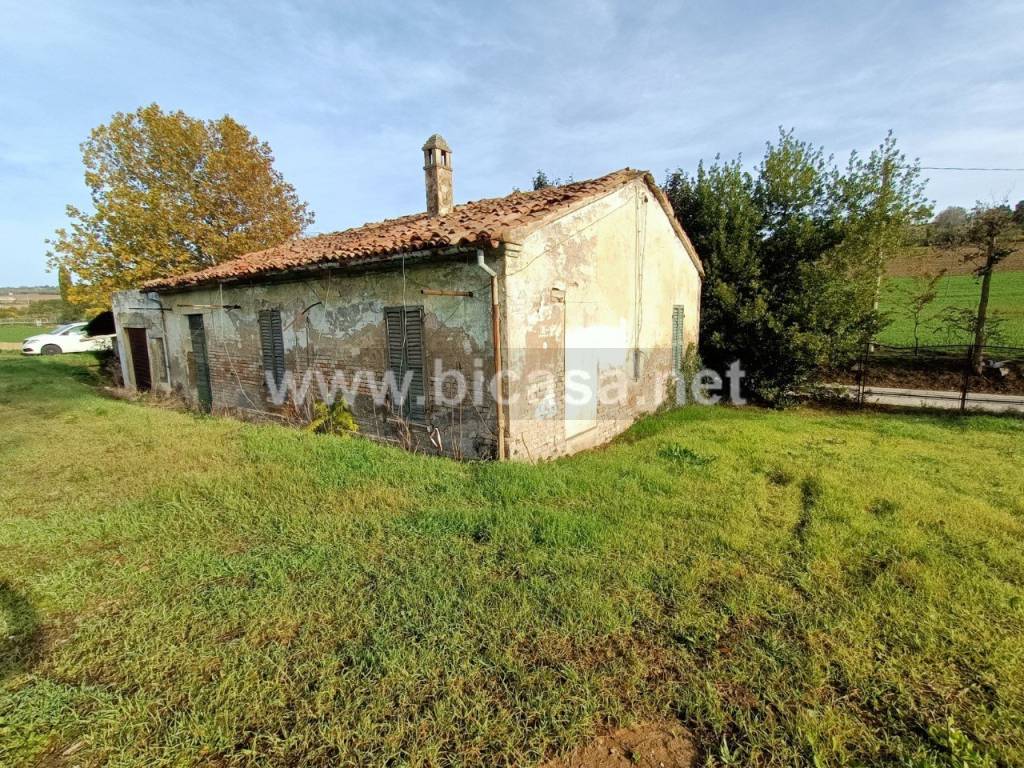 Rustico / casale a Pesaro in strada dell'acquabona - Foto 2