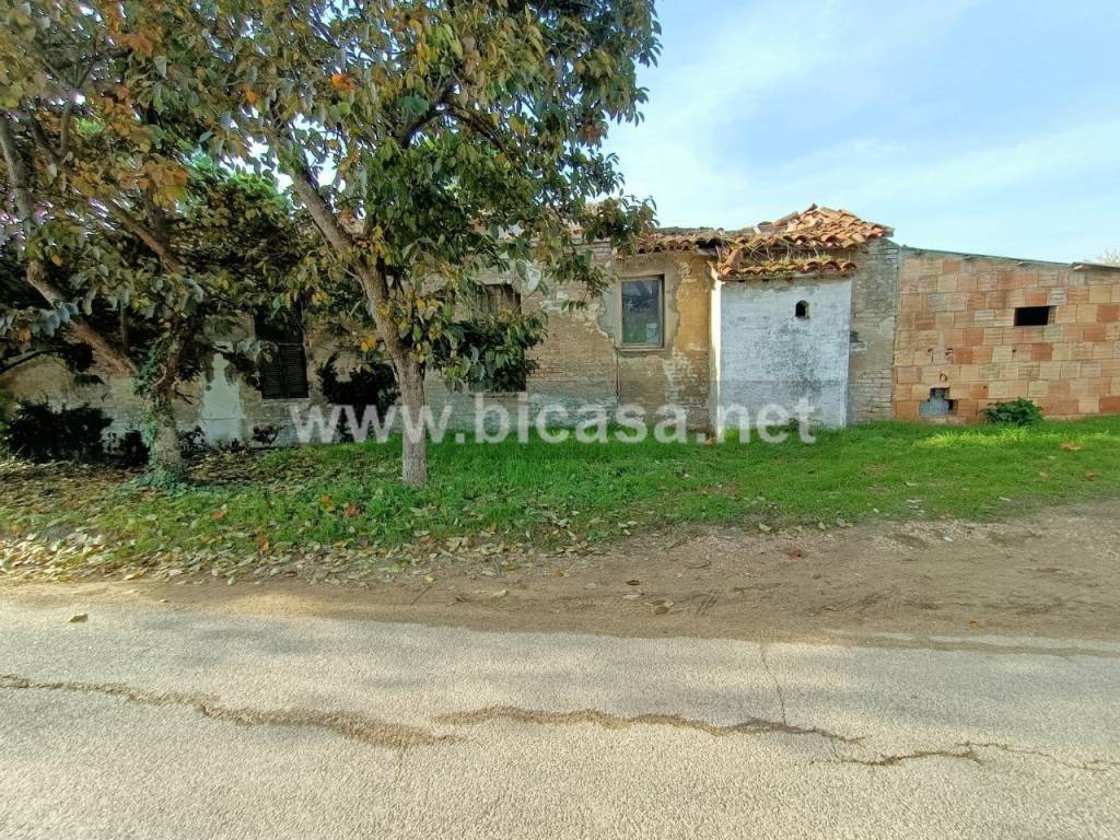 Rustico / casale a Pesaro in strada dell'acquabona - Foto 4