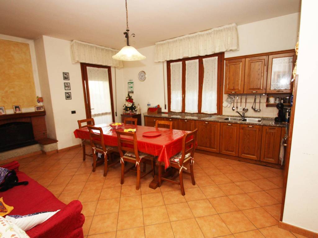 Appartamento a Buggiano in Via Terra Rossa - Foto 2