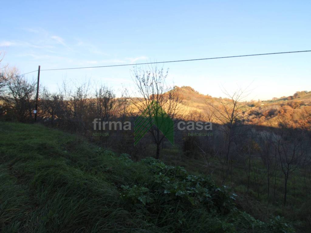 Terreno a Bellante in Nuova Strada Comunale Bellante - Foto 3