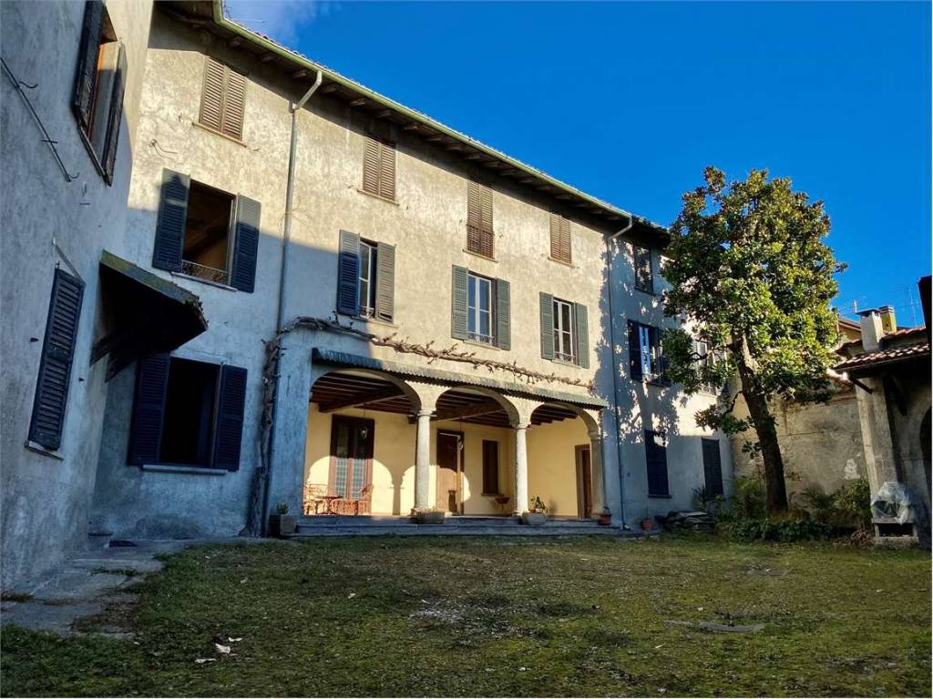 Palazzo / stabile a Molteno in Via Bonanomi, 2 - Foto 4