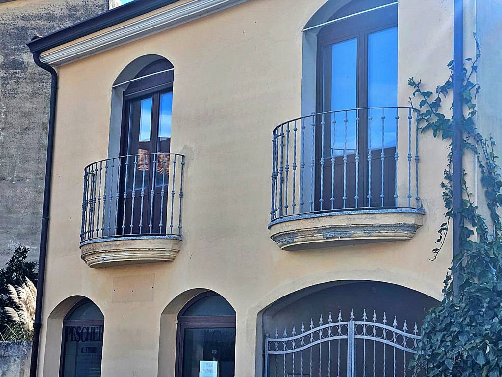 Palazzo / stabile a Decimoputzu - Foto 2