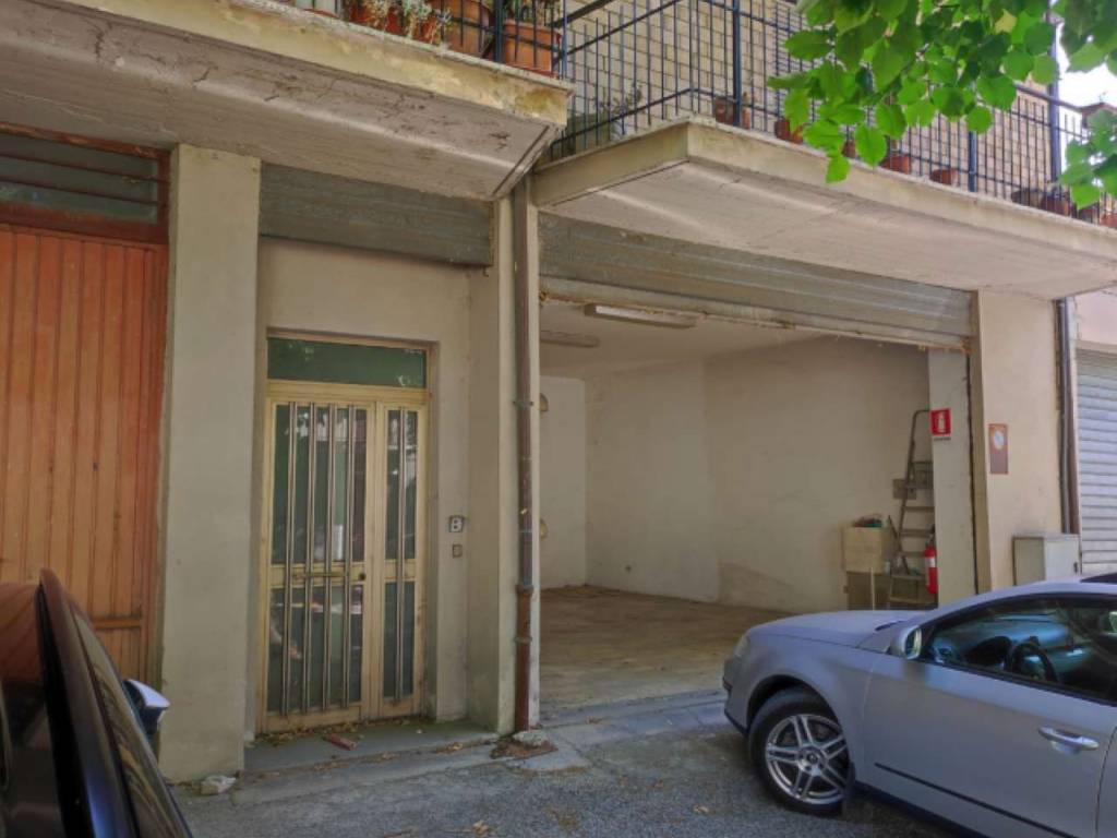 Immobile a Gualdo tadino in via via XXIV Maggio - Foto 2