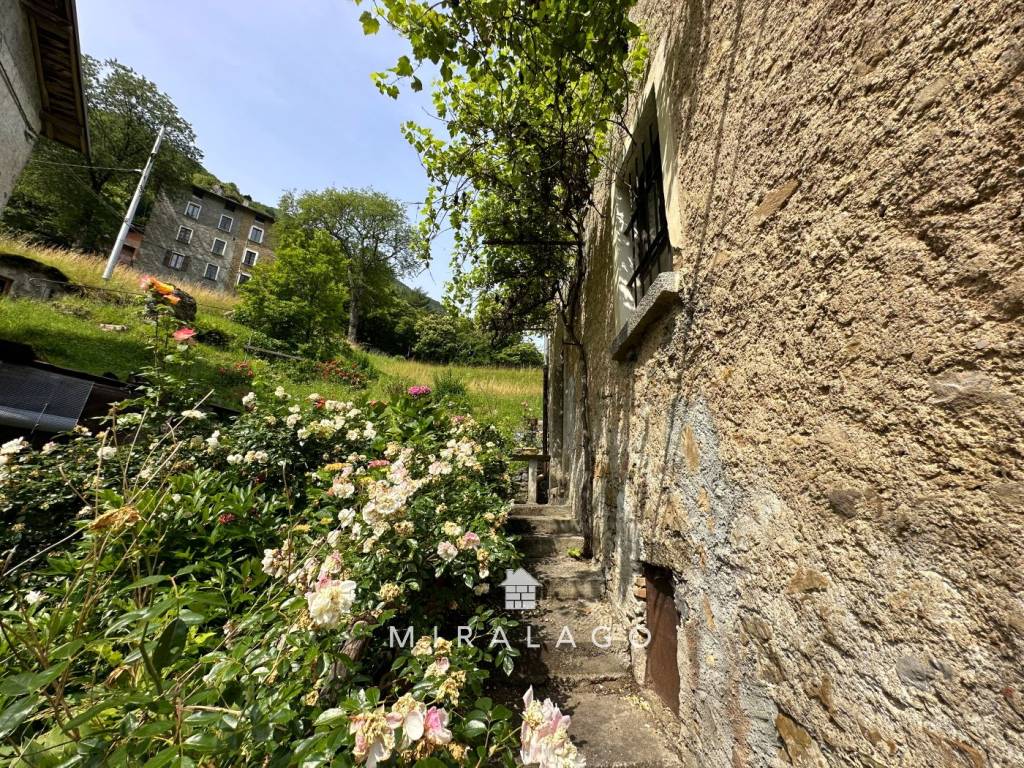 Casa indipendente a Bellano in Strada per Pennaso - Foto 5