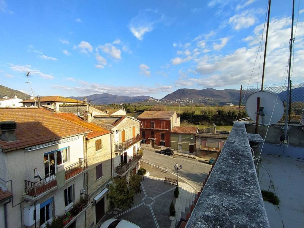 Appartamento a Scandriglia in Piazza Madonna delle Grazie - Foto 5
