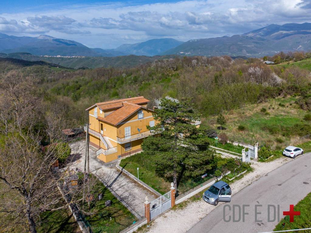 Villa a Longone sabino in Via Reatina - Foto 3