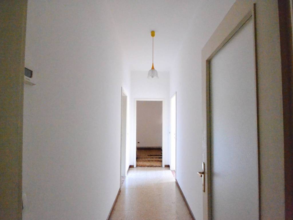 Appartamento a Treviso in Via Montello, 67 - Foto 5
