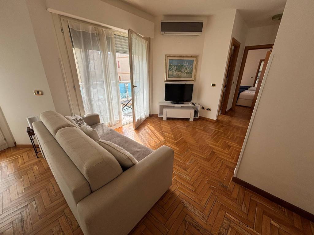 Appartamento a Sabaudia in Via Arciglioni, 5 - Foto 3