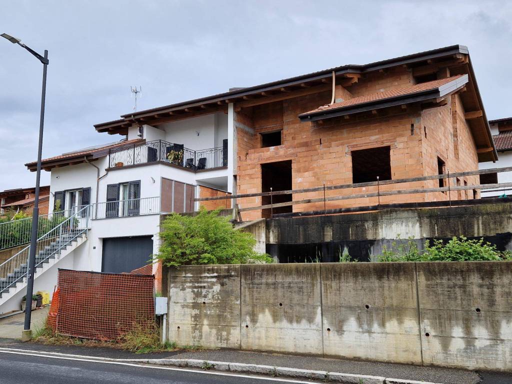 Villetta a schiera a Asti in Strada Laverdina - Foto 3