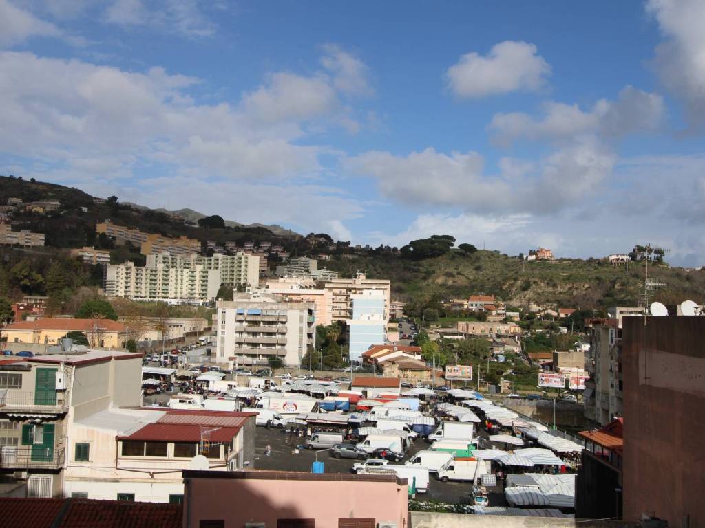 Appartamento a Messina in Via Palermo, 481 - Foto 2