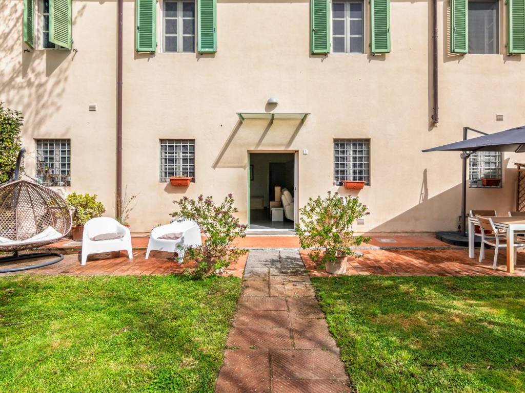 Casa indipendente a San giuliano terme in Via Vecchia Pietrasantina, 13 - Foto 2