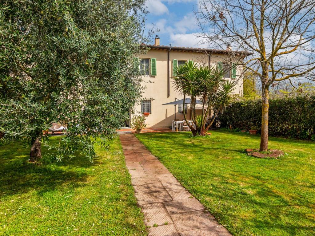 Casa indipendente a San giuliano terme in Via Vecchia Pietrasantina, 13 - Foto 5