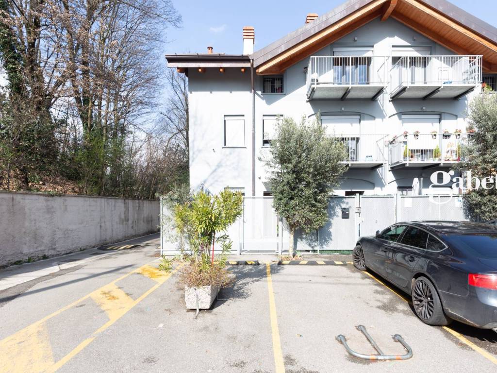 Appartamento a Osnago in Via Pinamonte, 3 - Foto 3