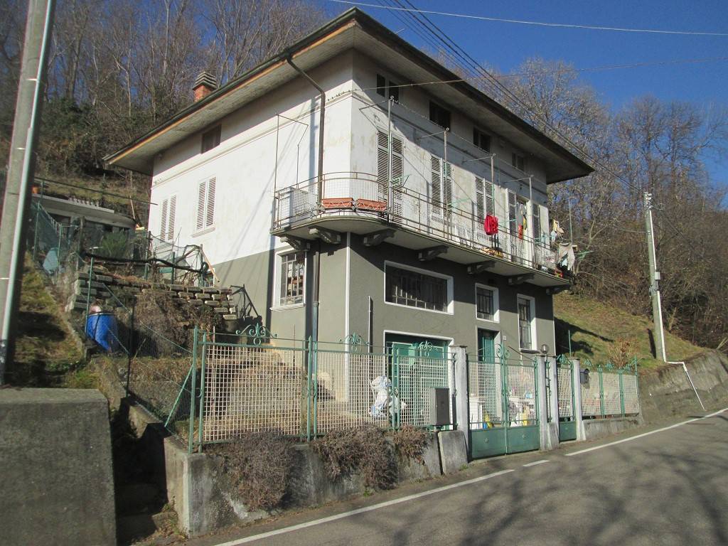 Villa a Bioglio in Via 25 Aprile, 29 - Foto 2