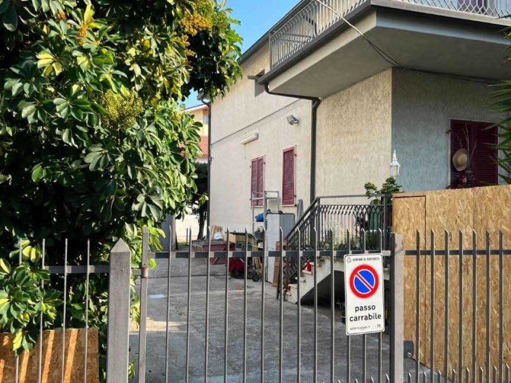 Appartamento a Tortoreto in Via Enrico Toti, 17 - Foto 3