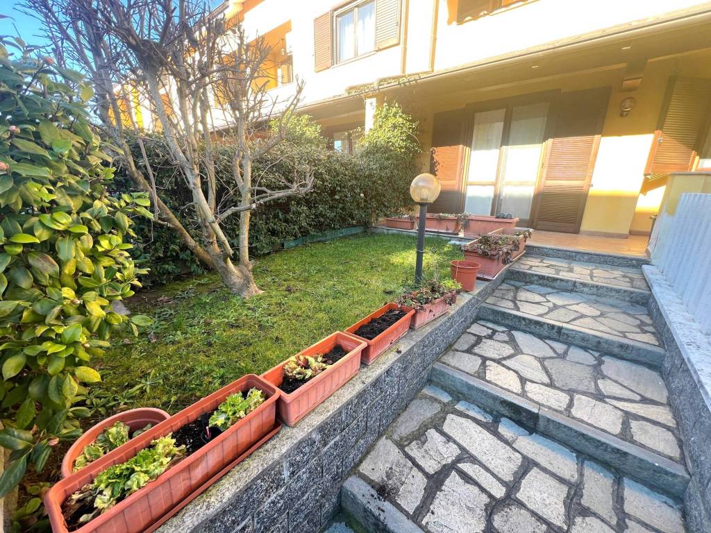 Villetta a schiera a Vercelli in Via Armando Donna, 7 - Foto 3