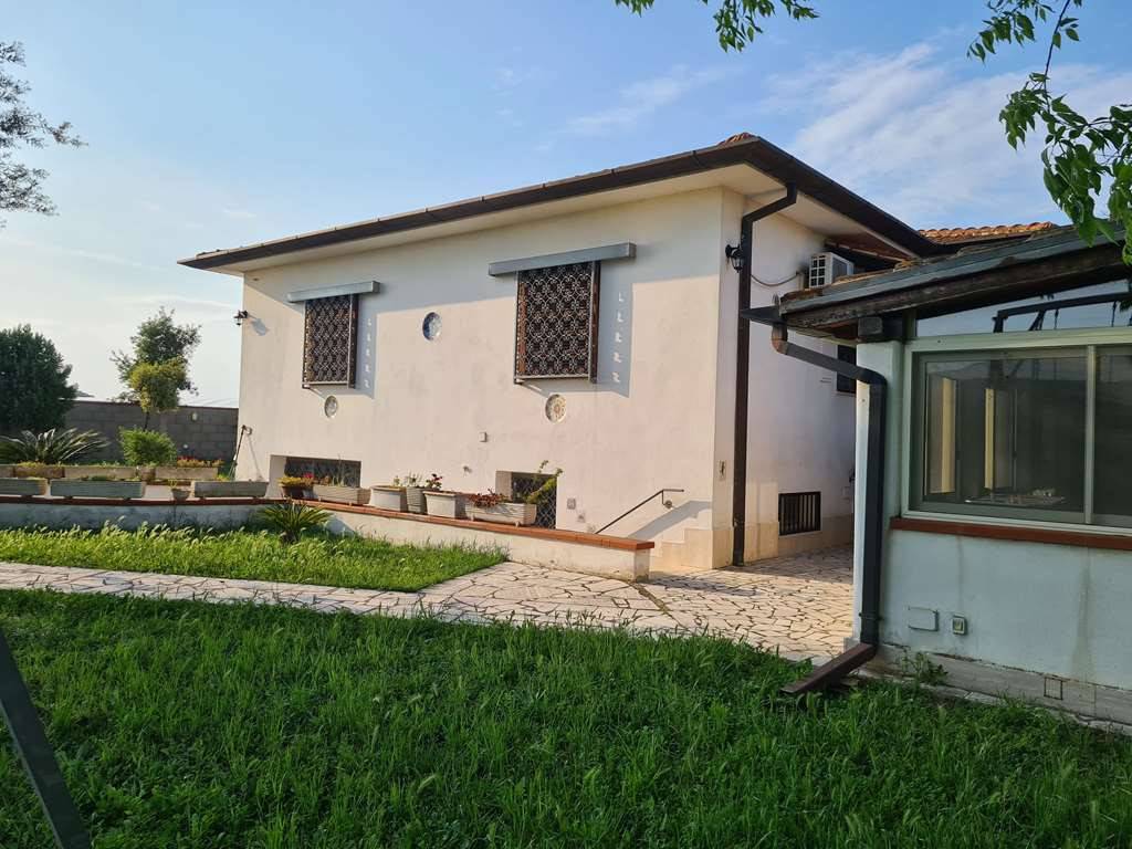 Villa a San felice circeo in Viale Regina Elena - Foto 4