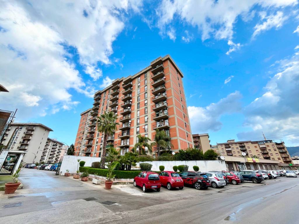 Appartamento a Palermo in Via Bartolomeo Berrettaro, 10 - Foto 2