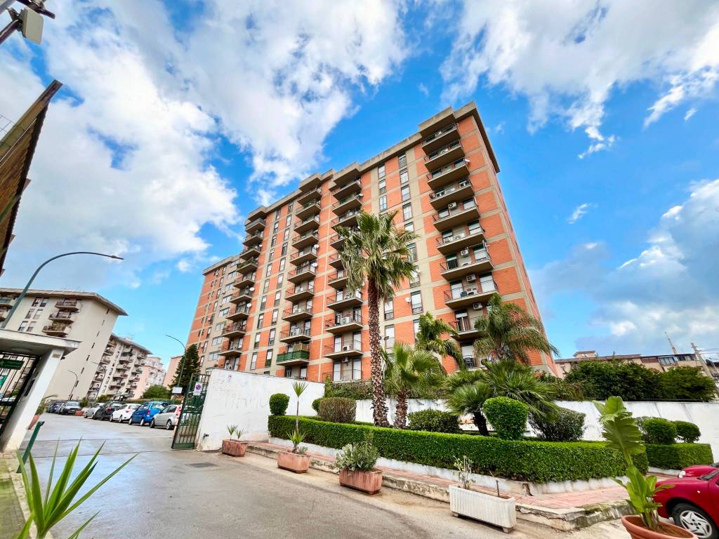 Appartamento a Palermo in Via Bartolomeo Berrettaro, 10 - Foto 3