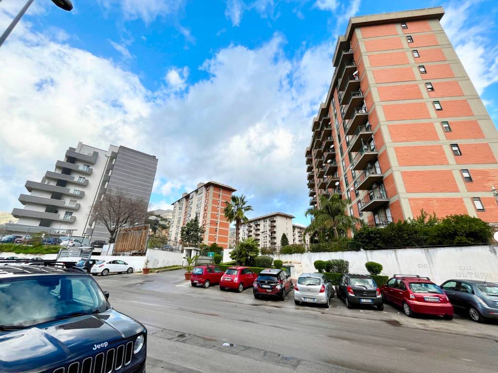 Appartamento a Palermo in Via Bartolomeo Berrettaro, 10 - Foto 4
