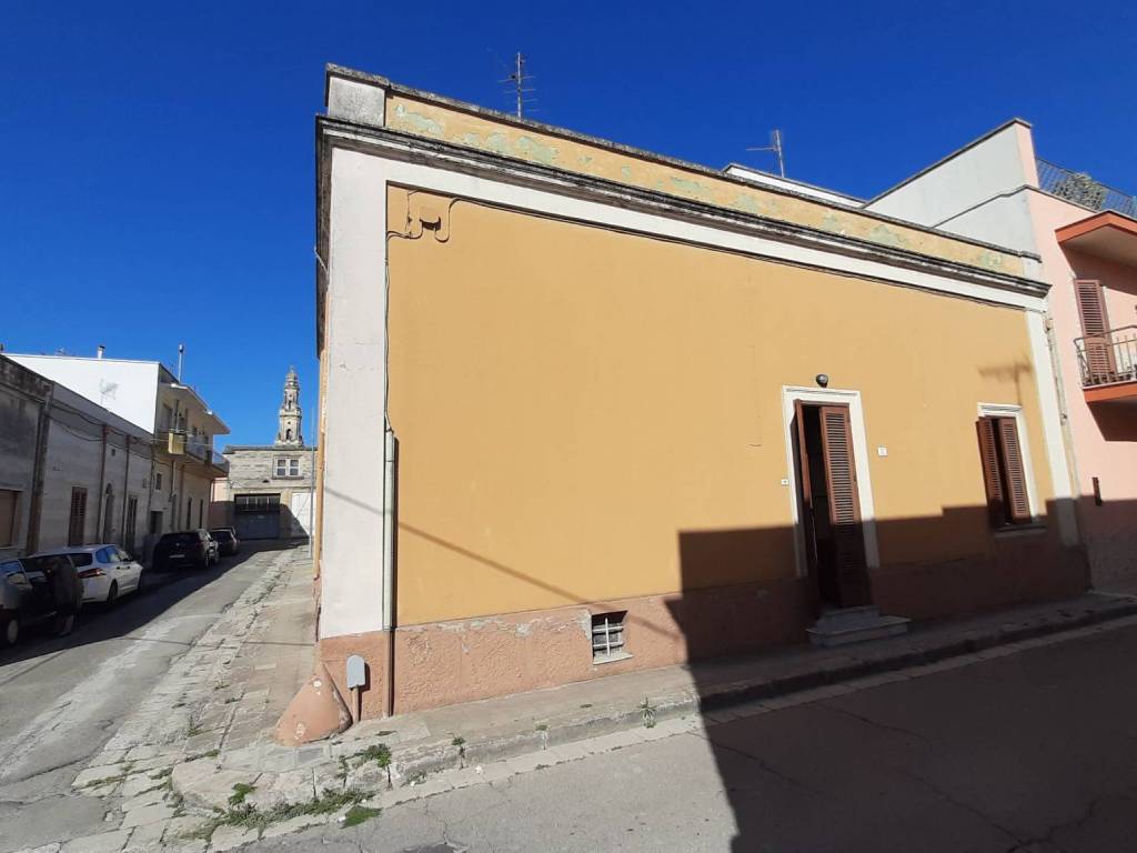 Villa a Trepuzzi in Via Giuseppe Guerrieri - Foto 2