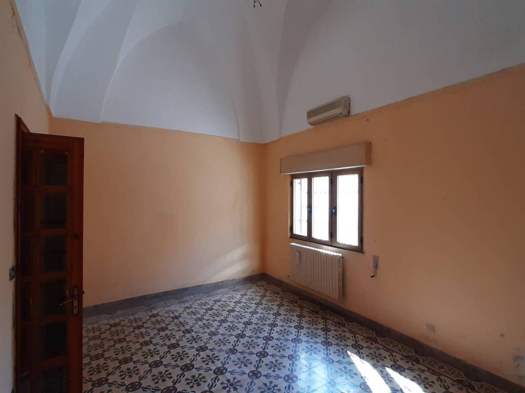 Villa a Trepuzzi in Via Giuseppe Guerrieri - Foto 4