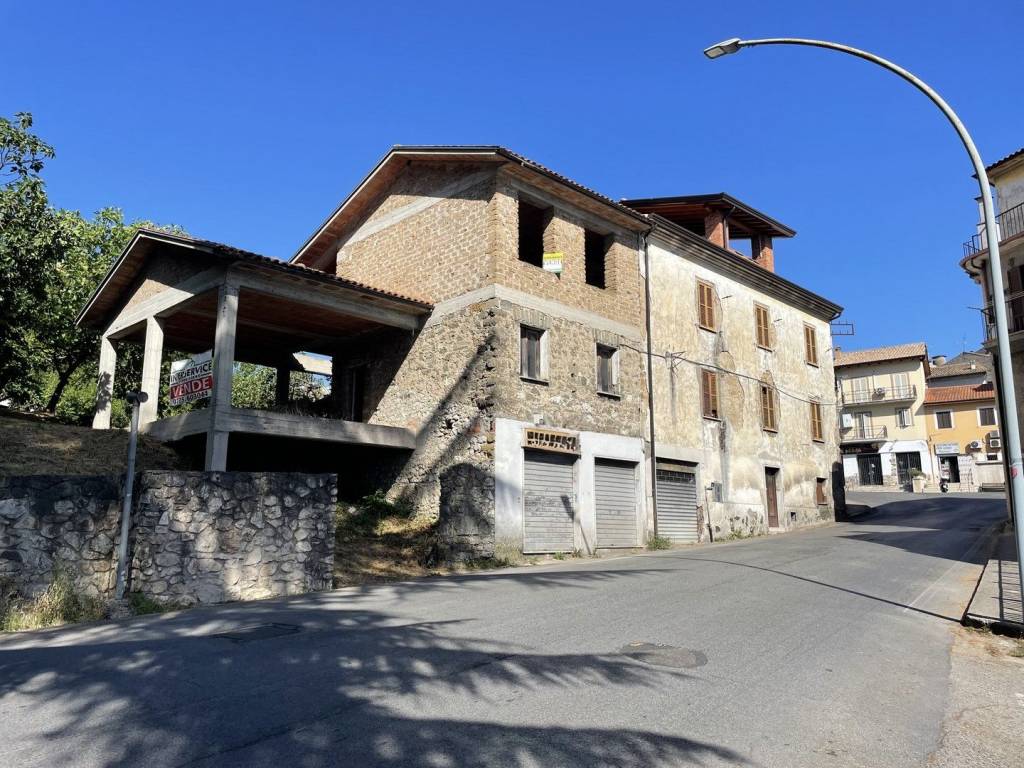 Villetta a schiera a Ceccano in Viale della Libertà - Foto 2