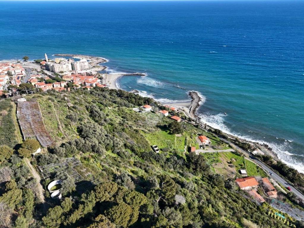 Terreno a San lorenzo al mare in Via Petachin - Foto 2