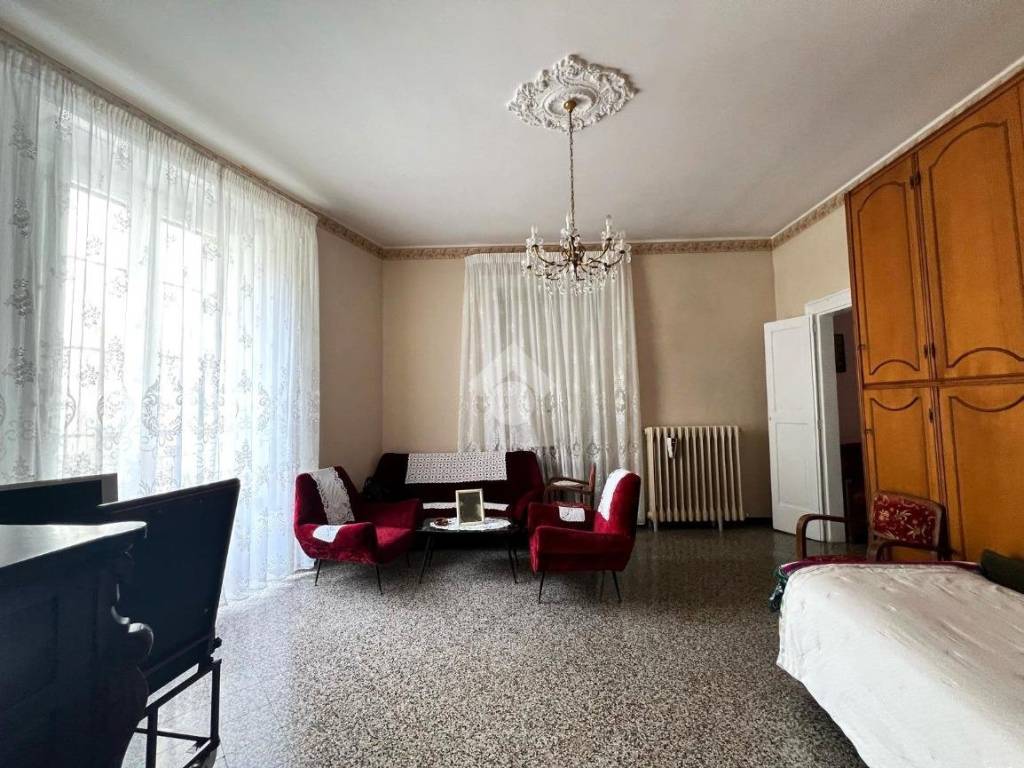 Casa indipendente a Altamura in VIA LEOPOLDO LAUDATI - Foto 4