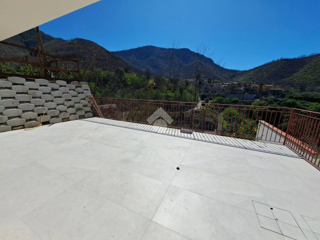 Villa a Baronissi in Via la Fora, 24 - Foto 3